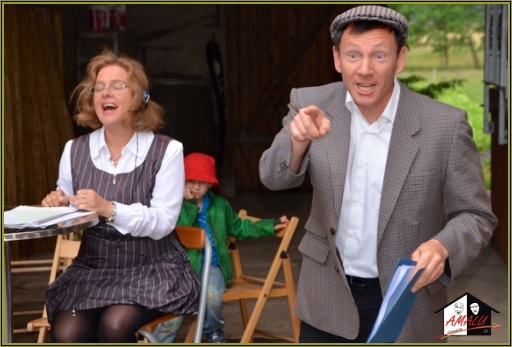 Frau Schlunzke und Herr Mayer in "Die Reisekostenabrechnung" 