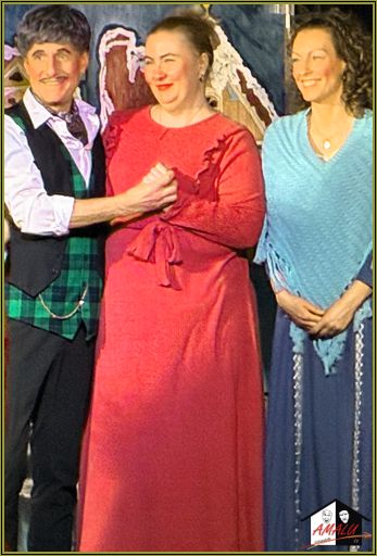 Mr. und Mrs. Fezziwig und Belle